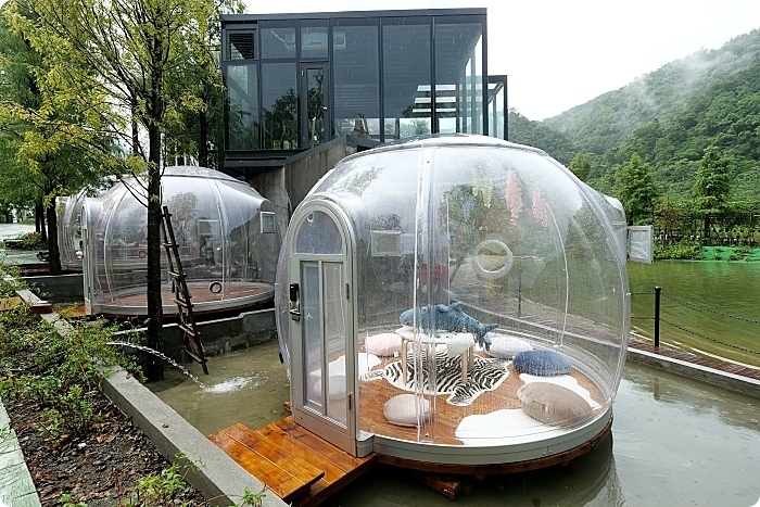 鳳梨屋水上莊園⎮豪華露營露墅Villa。免搭帳直接入住,瀑布鞦韆、鳯梨戲水池,沁涼泉水超過癮,晚上還有夜間高空煙火秀,星空電影院! @捲捲頭 Wonderful 品味。生活 鳳梨屋水上莊園⎮豪華露營露墅Villa。免搭帳直接入住,瀑布鞦韆、鳯梨戲水池,沁涼泉水超過癮,晚上還有夜間高空煙火秀,星空電影院! @捲捲頭 Wonderful 品味。生活