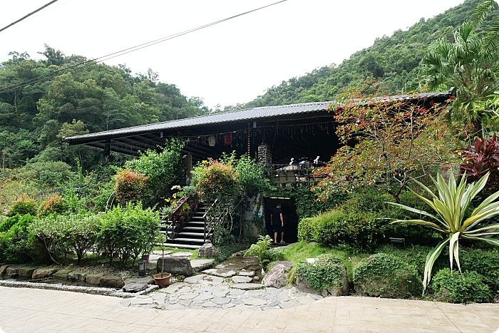 鳳梨屋水上莊園⎮豪華露營露墅Villa。免搭帳直接入住,瀑布鞦韆、鳯梨戲水池,沁涼泉水超過癮,晚上還有夜間高空煙火秀,星空電影院! @捲捲頭 Wonderful 品味。生活 鳳梨屋水上莊園⎮豪華露營露墅Villa。免搭帳直接入住,瀑布鞦韆、鳯梨戲水池,沁涼泉水超過癮,晚上還有夜間高空煙火秀,星空電影院! @捲捲頭 Wonderful 品味。生活