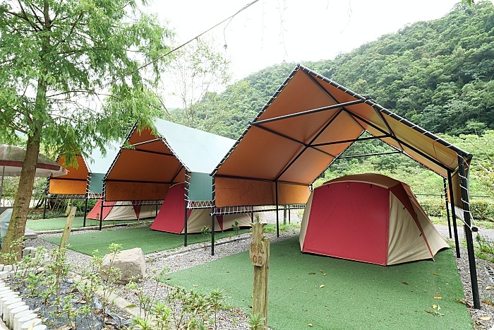 鳳梨屋水上莊園⎮豪華露營露墅Villa。免搭帳直接入住,瀑布鞦韆、鳯梨戲水池,沁涼泉水超過癮,晚上還有夜間高空煙火秀,星空電影院! @捲捲頭 Wonderful 品味。生活 鳳梨屋水上莊園⎮豪華露營露墅Villa。免搭帳直接入住,瀑布鞦韆、鳯梨戲水池,沁涼泉水超過癮,晚上還有夜間高空煙火秀,星空電影院! @捲捲頭 Wonderful 品味。生活