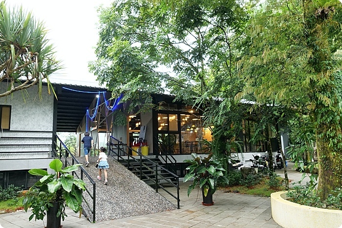 鳳梨屋水上莊園⎮豪華露營露墅Villa。免搭帳直接入住,瀑布鞦韆、鳯梨戲水池,沁涼泉水超過癮,晚上還有夜間高空煙火秀,星空電影院! @捲捲頭 Wonderful 品味。生活 鳳梨屋水上莊園⎮豪華露營露墅Villa。免搭帳直接入住,瀑布鞦韆、鳯梨戲水池,沁涼泉水超過癮,晚上還有夜間高空煙火秀,星空電影院! @捲捲頭 Wonderful 品味。生活