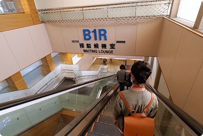 AirAsia 小小航空體驗班⎪裝扮成小小空服員、小小地勤嗨翻桃園機場，check-in行李、登機廣播，還能近距離看飛機起飛！ @捲捲頭 Wonderful 品味。生活