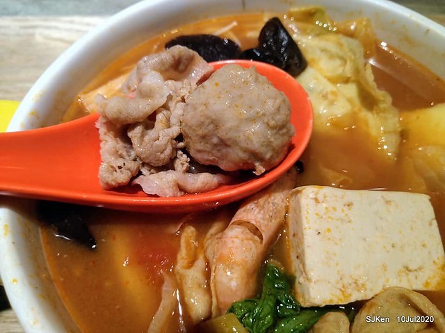 Tomato pork hot pot , Taipei, Taiwan, SJKen, July, 10, 2020.