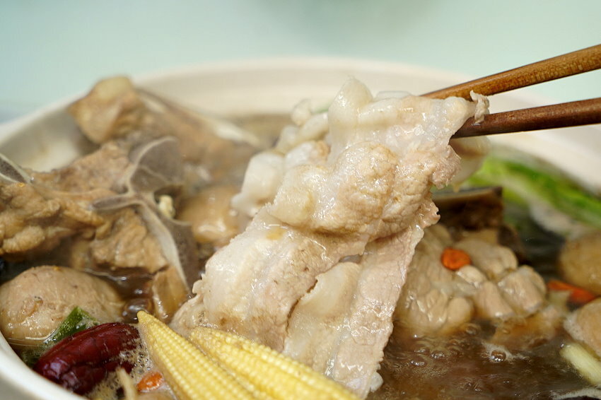 【宅配】陞煇食品.超狂豪華火鍋組前500名送戰斧豬排2隻、加LINE友送貢丸!