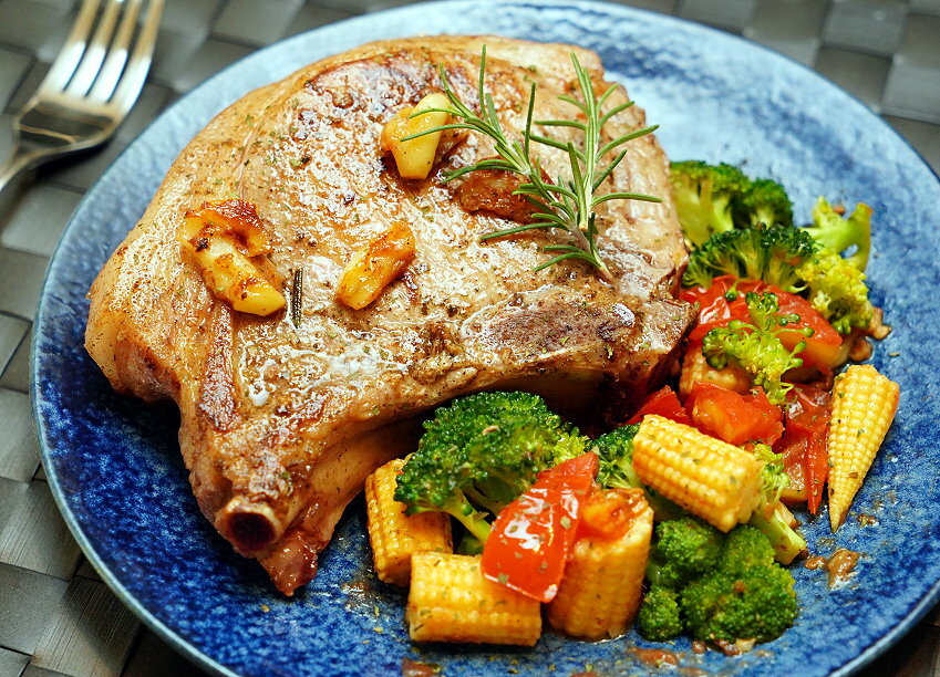 【宅配】陞煇食品.超狂豪華火鍋組前500名送戰斧豬排2隻、加LINE友送貢丸!