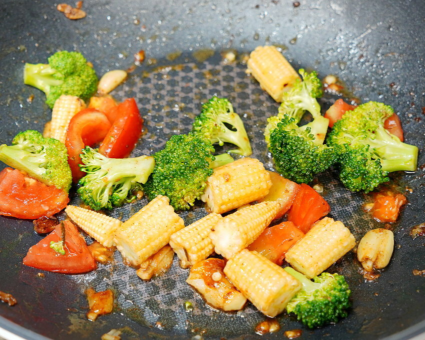 【宅配】陞煇食品.超狂豪華火鍋組前500名送戰斧豬排2隻、加LINE友送貢丸!