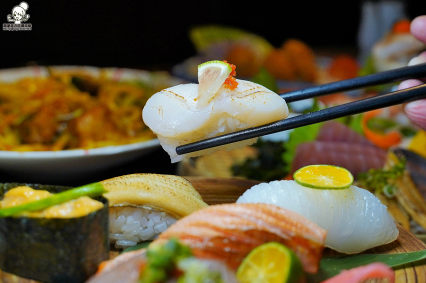 療癒日式鮮味美食、爆料大份量豬排卷壽司、必點創意丼飯，聚餐就愛有樂町日本料理｜壽星贈生魚片蛋糕 - 跟著尼力吃喝玩樂＆親子生活