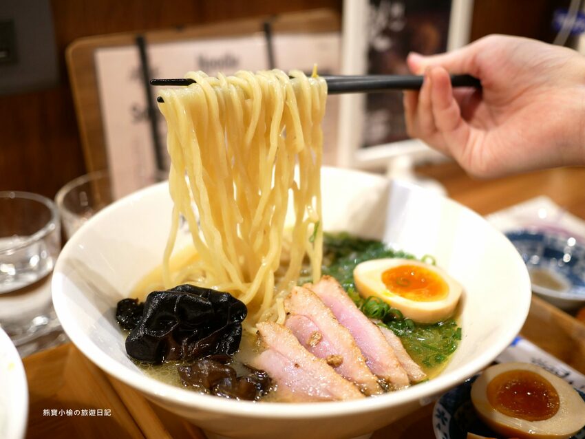 【苗栗竹南美食】滝禾製麵所竹南環市店,文青風日式平價拉麵店!內文附詳細菜單價位介紹。 @熊寶小榆の旅遊日記