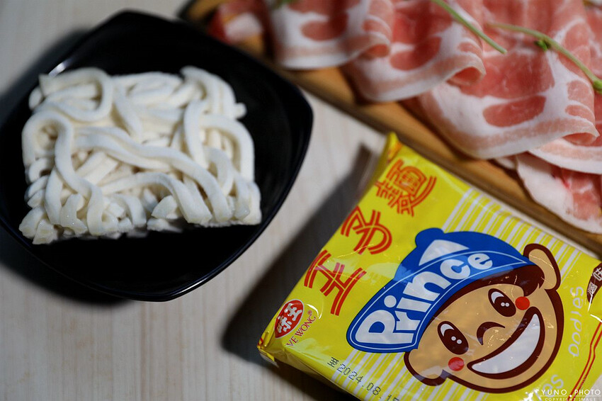 台中市沙鹿區全台最潮夜店工業風麻辣鍋！讓人回味的湯底與食材