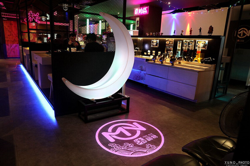 台中市沙鹿區全台最潮夜店工業風麻辣鍋！讓人回味的湯底與食材