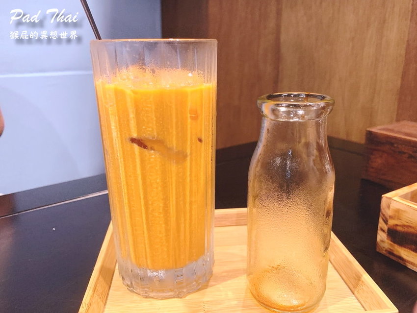 【高雄美食】令人驚豔的平價泰式料理:帕泰Pad Thai,一個人也可以吃泰式料理!大推雞排炒河粉、打拋豬、紅咖哩雞肉飯! @猴屁的異想世界