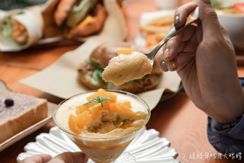新竹早午餐|是時候,辛志平校長故居後巷的低調早午餐店!像鮭魚卵啵啵口感的爆爆珠氣泡飲