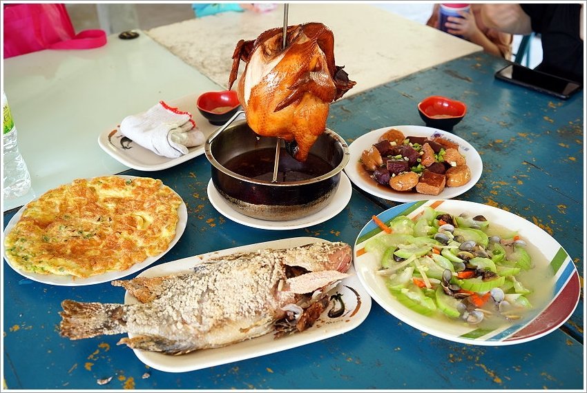 【桃園大溪親子景點】花鹿秘境-李家摸蜆農場．餵小鹿、迷你豬、釣蝦、釣魚、玩水~