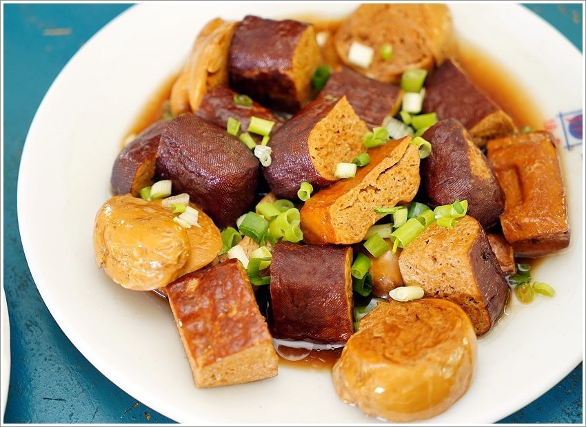 【桃園大溪親子景點】花鹿秘境-李家摸蜆農場．餵小鹿、迷你豬、釣蝦、釣魚、玩水~