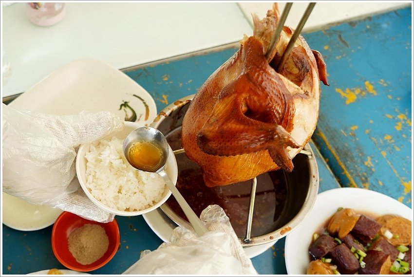 【桃園大溪親子景點】花鹿秘境-李家摸蜆農場．餵小鹿、迷你豬、釣蝦、釣魚、玩水~