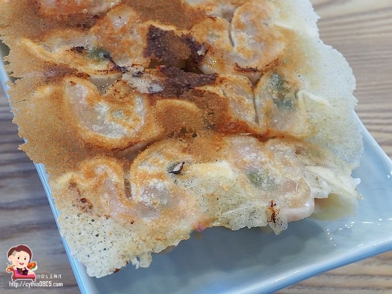 桃園中壢美食-山城亭-在田中央的牛肉麵,湯頭精緻好喝,還有好吃的日式雪花餃子 @民宿女王芽月-美食.旅遊.全台趴趴走