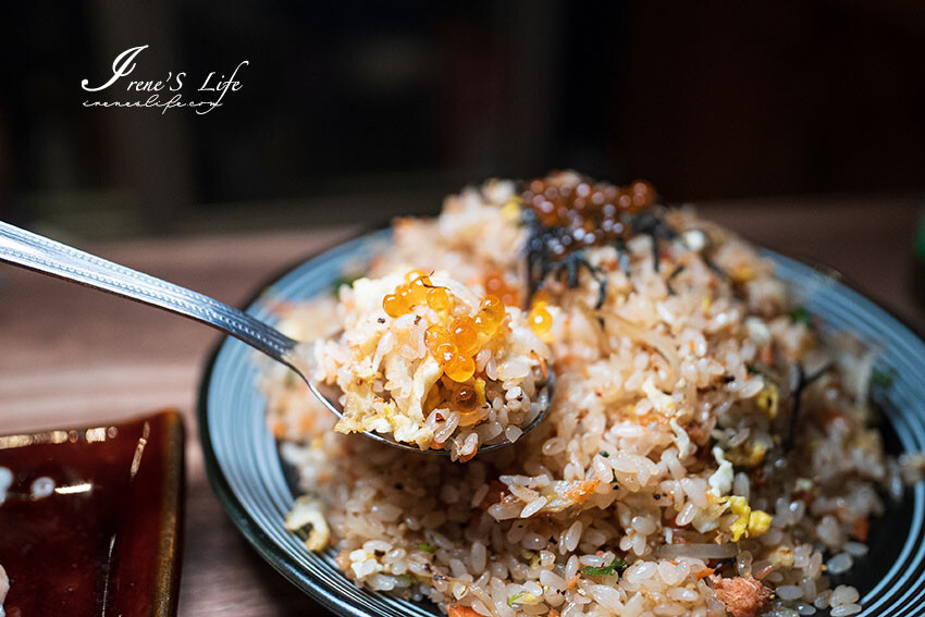 永和超人氣日式串燒居酒屋，2千多則評論高達4.9分！烤物炸物都厲害、炒飯份量超足，吃巧又吃飽 @Irene's 食旅．時旅