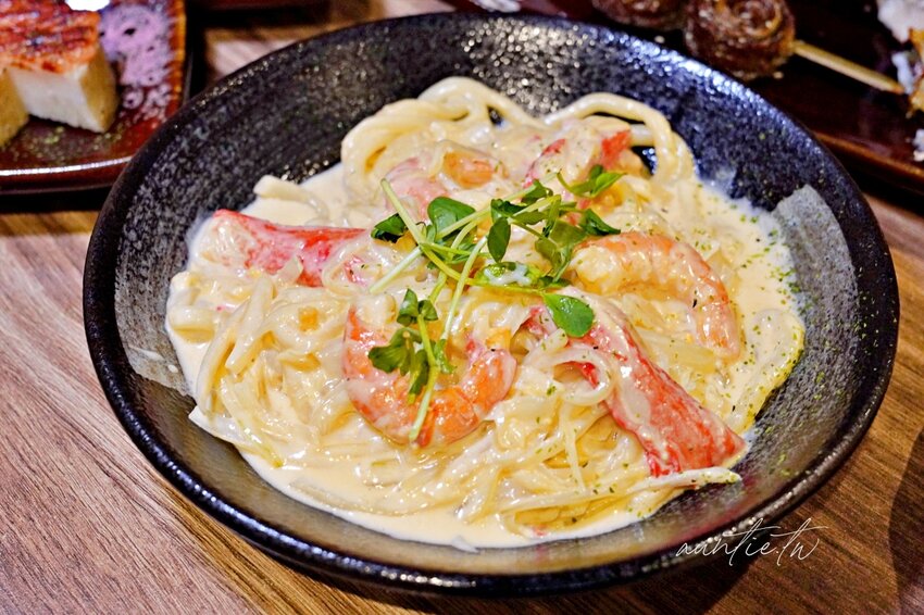 【新北】永和｜老串角居酒屋永和店，串燒、炸物，道道都是下酒好菜，日本清酒、生啤酒，永和日式居酒屋推薦