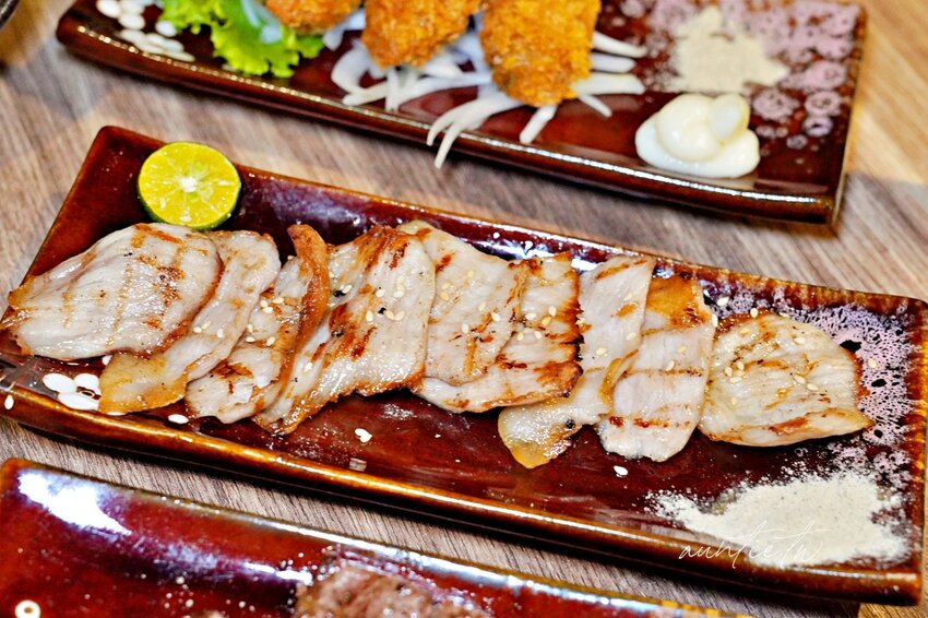 【新北】永和｜老串角居酒屋永和店，串燒、炸物，道道都是下酒好菜，日本清酒、生啤酒，永和日式居酒屋推薦