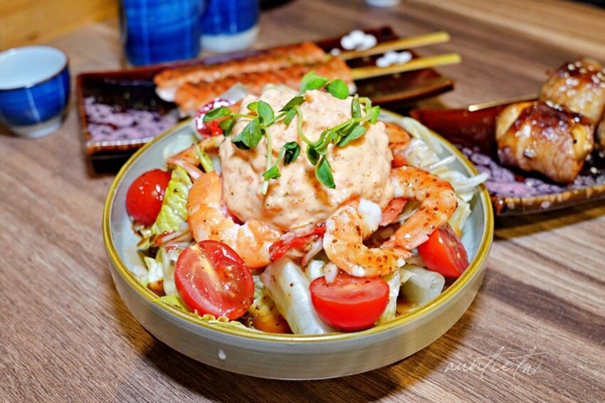 【新北】永和｜老串角居酒屋永和店，串燒、炸物，道道都是下酒好菜，日本清酒、生啤酒，永和日式居酒屋推薦