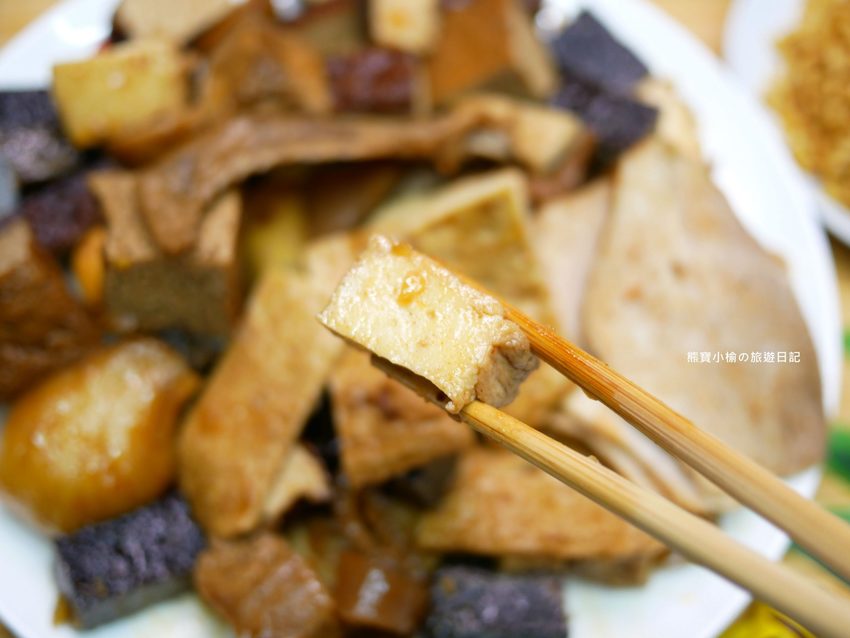 台中秘醬滷味北區永興店(OK超商騎樓),外帶美食冷滷味下午三點就開賣,必吃秘醬乾麵和滷炸豆腐! @熊寶小榆の旅遊日記