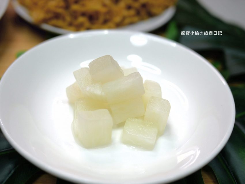 台中秘醬滷味北區永興店(OK超商騎樓),外帶美食冷滷味下午三點就開賣,必吃秘醬乾麵和滷炸豆腐! @熊寶小榆の旅遊日記