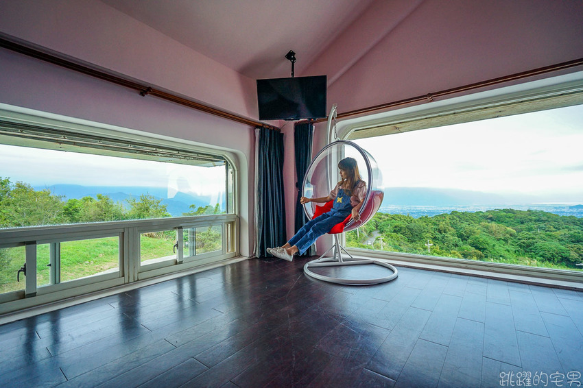 美爆!! 花蓮最美秘境景觀玻璃屋360度私人景觀 比台北101大樓還要高 花蓮最新IG景點 遠挑宜蘭烏石鼻 俯瞰七星潭太平洋月牙灣的美麗,東華大學就像在森林之中 75元入場提供免費飲料茶點