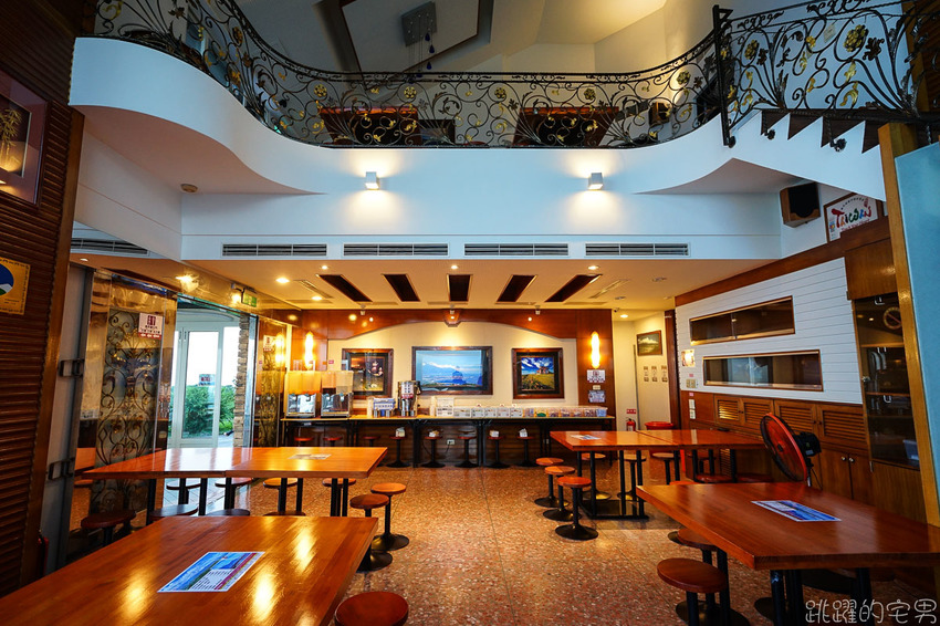 美爆!! 花蓮最美秘境景觀玻璃屋360度私人景觀 比台北101大樓還要高 花蓮最新IG景點 遠挑宜蘭烏石鼻 俯瞰七星潭太平洋月牙灣的美麗,東華大學就像在森林之中 75元入場提供免費飲料茶點