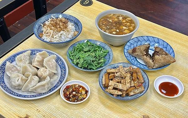 LINE_ALBUM_20230703 _13_230705_0.jpg LINE_ALBUM_20230703 _13_230705_0.jpg