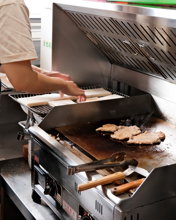 【花蓮美食推薦】秝好碳烤吐司～平價早餐只要30元起！吐司超厚