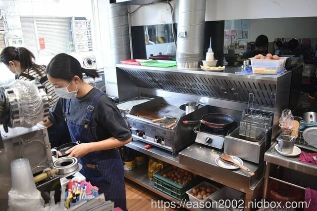 花蓮早午餐推薦 | 秝好碳烤土司 熔岩起司瀑布肉蛋三明治 超浮誇~!!! 嚴選大甲芋頭,新鮮手作超大芋泥球,搭配波蘿堡,最對味~!!! - 就是這樣。吃喝玩樂。愛漂亮部落格 - FashionGui
