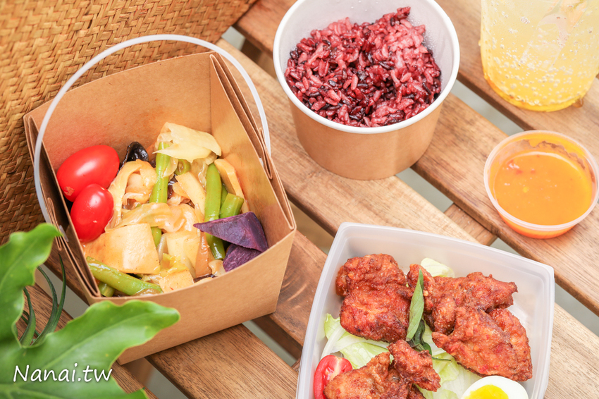 咕蔬搖-新概念舒肥鹹水雞。台中輕食便當 鹹水雞也可以舒肥 獨家六種醬料