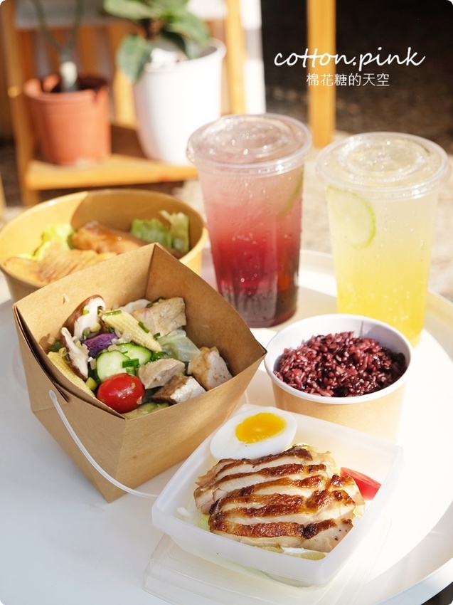 台中鹹水雞這家最文青！便當外送也能點咕蔬搖～六種獨家醬料超特別