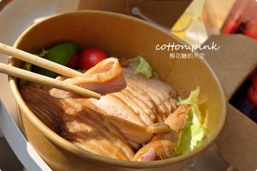 台中鹹水雞這家最文青!便當外送也能點咕蔬搖~六種獨家醬料超特別 台中鹹水雞這家最文青!便當外送也能點咕蔬搖~六種獨家醬料超特別