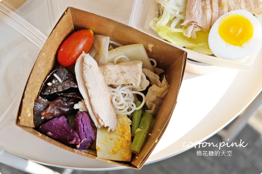 台中鹹水雞這家最文青!便當外送也能點咕蔬搖~六種獨家醬料超特別 台中鹹水雞這家最文青!便當外送也能點咕蔬搖~六種獨家醬料超特別