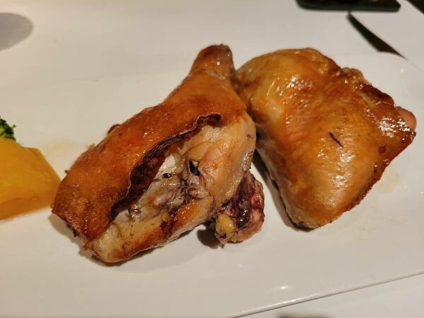 20220826_182704 20220826_182704