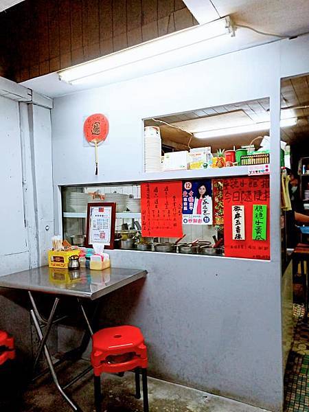 /tmp/phpcEFHW0 /tmp/phpcEFHW0