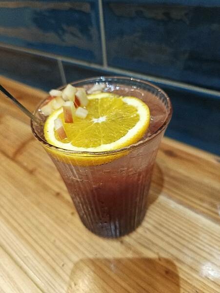 新竹美食:有哩在 Uilly Curry新竹咖哩飯/鍋煮鮮奶茶/鍋煮布丁/薄皮炸雞/隱藏版「牛豬雙拼」咖哩飯/老宅改建(已歇業)