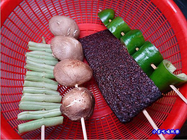國寶孜然烤肉串攤車 (28).jpg