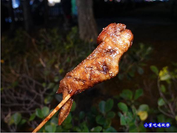 烤雞翅-國寶孜然烤肉串攤車.jpg