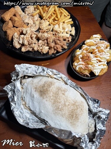 台北|| 中山區 今晚吃雞 吮指回味 皮脆肉嫩多汁桶仔雞 一