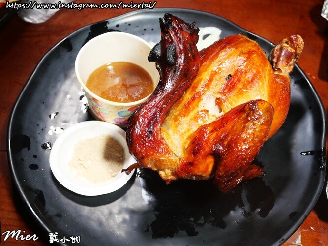 台北|| 中山區 今晚吃雞 吮指回味 皮脆肉嫩多汁桶仔雞 一