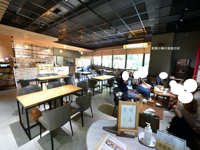 東海大學乳品小棧,來東海牧場散步必吃牛奶冰淇淋、牛奶泡芙!東海校內美食。 @熊寶小榆の旅遊日記