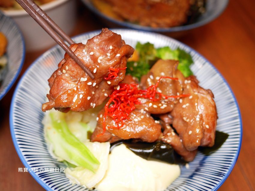 台中西屯御香亭精緻手作餐盒,外帶便當主菜選擇多,平價實惠還附湯品!逢甲商圈必吃午晚餐。 @熊寶小榆の旅遊日記