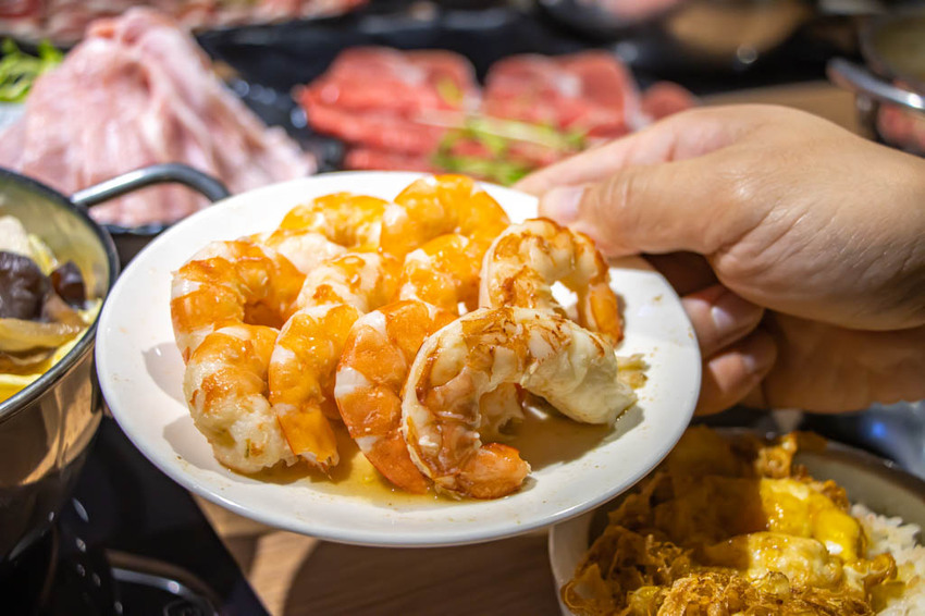 台中西區，良食煮意有機鍋物~有機葉菜與明治冰淇淋無限量供應，牛年旺返4人年節套餐 2188元。 - 微笑Joe幸運