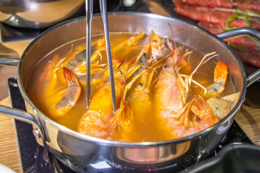 台中西區，良食煮意有機鍋物~有機葉菜與明治冰淇淋無限量供應，牛年旺返4人年節套餐 2188元。 - 微笑Joe幸運