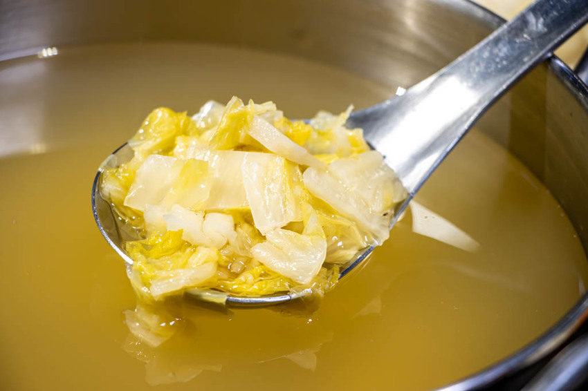 台中西區，良食煮意有機鍋物~有機葉菜與明治冰淇淋無限量供應，牛年旺返4人年節套餐 2188元。 - 微笑Joe幸運