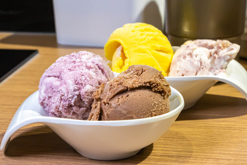 台中西區，良食煮意有機鍋物~有機葉菜與明治冰淇淋無限量供應，牛年旺返4人年節套餐 2188元。 - 微笑Joe幸運