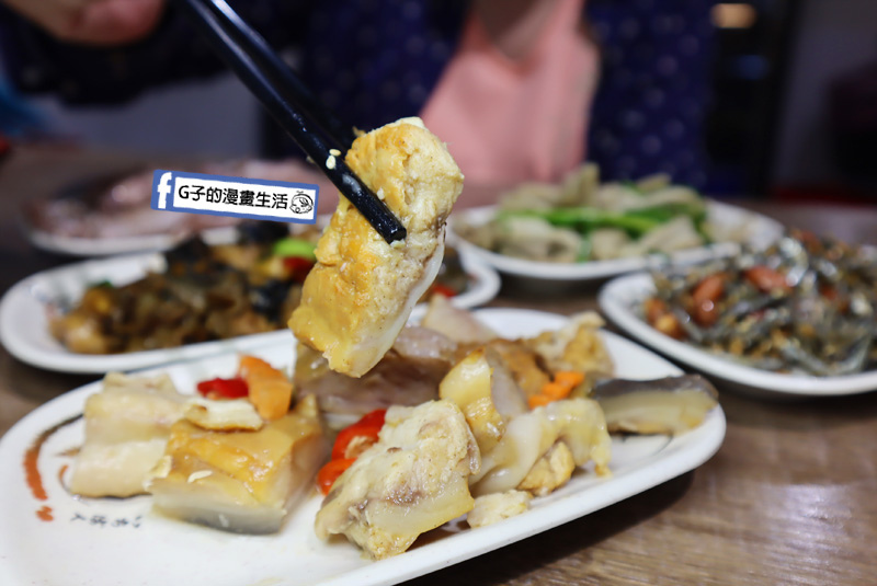 土城 十金鵝肉.鵝肉飯.鵝腿.海鮮小菜.鯊魚煙