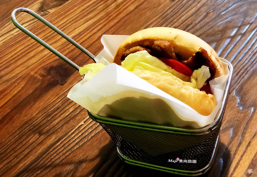 /tmp/phpKzicvH /tmp/phpKzicvH