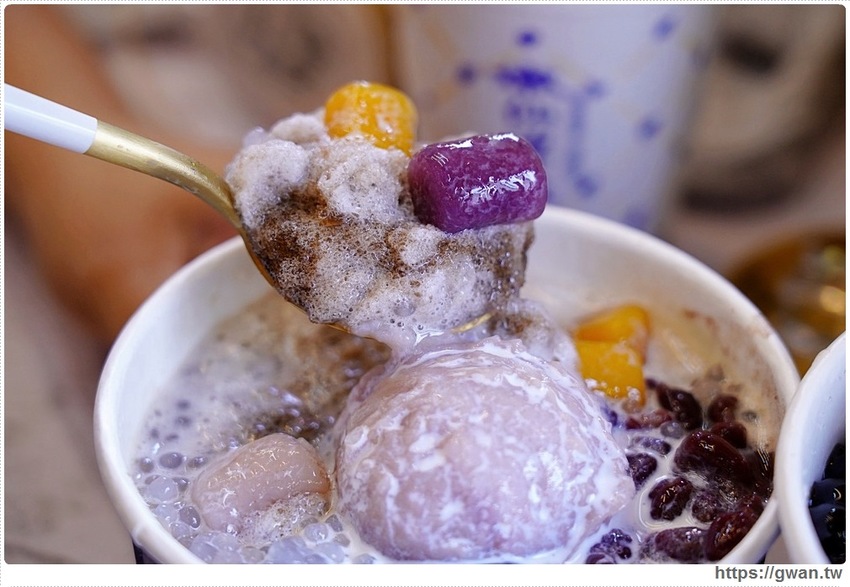 整顆手工布丁搭配丹麥麵包，台南超療癒的布丁麵包在這裡！